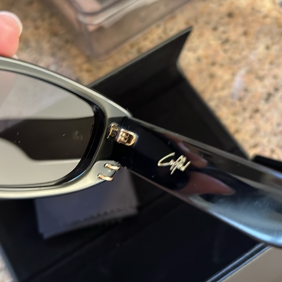 Dezi Cuffed Sunglasses - Picture 9 of 10